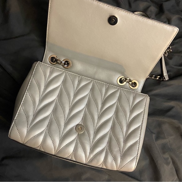 Like New Leather KATE SPADE Grey Silver Chain Handbag Crossbody Shoulder Bag - Picture 8 of 9